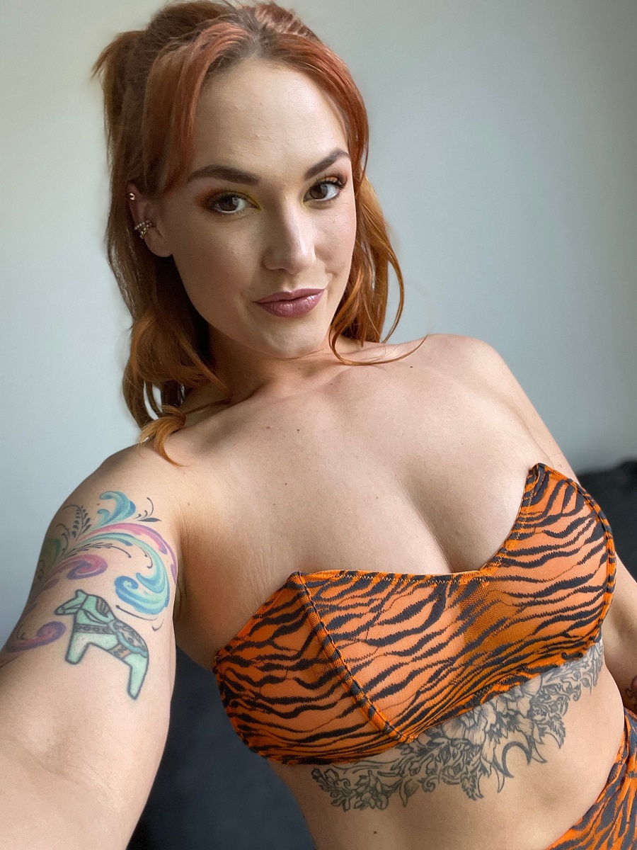 Siri Dahl Debuts All-New Scene with Co-Star Dredd Exclusively on OnlyFans