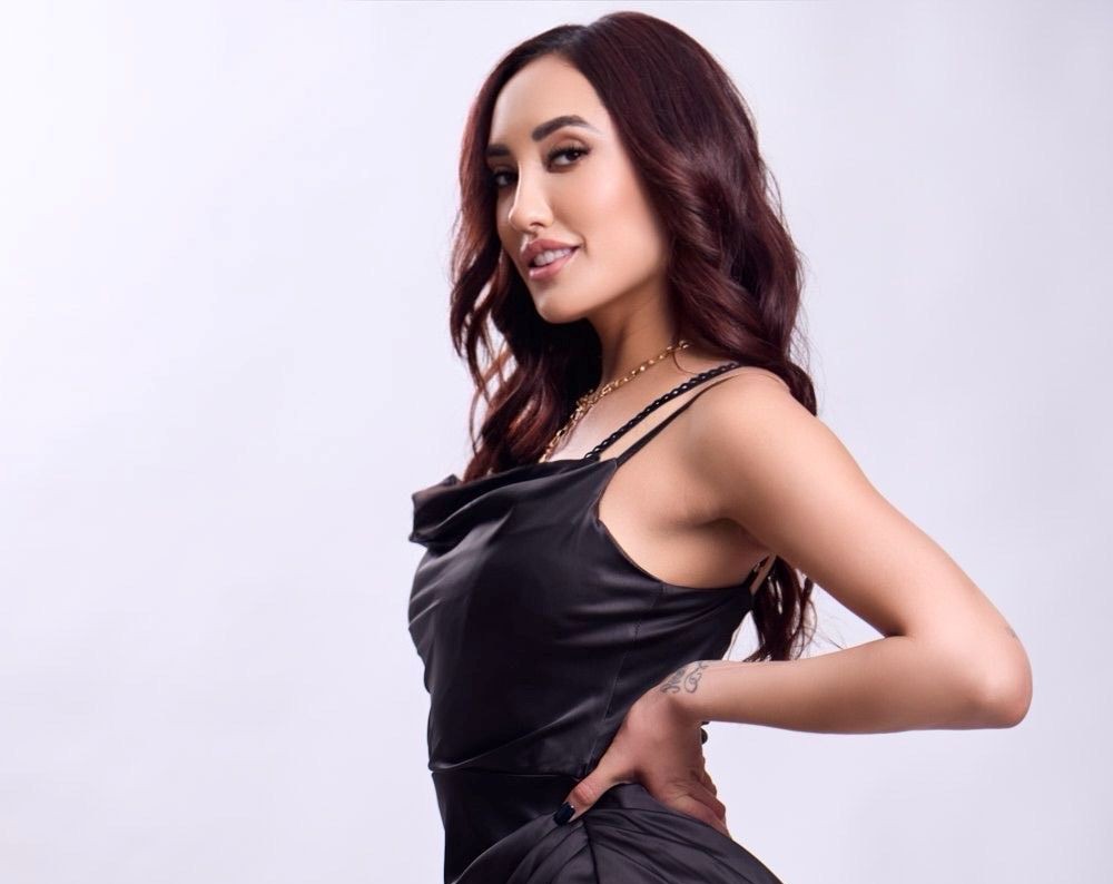 Chloe Amour Brings Summer Sizzle with Three Spicy New Scenes