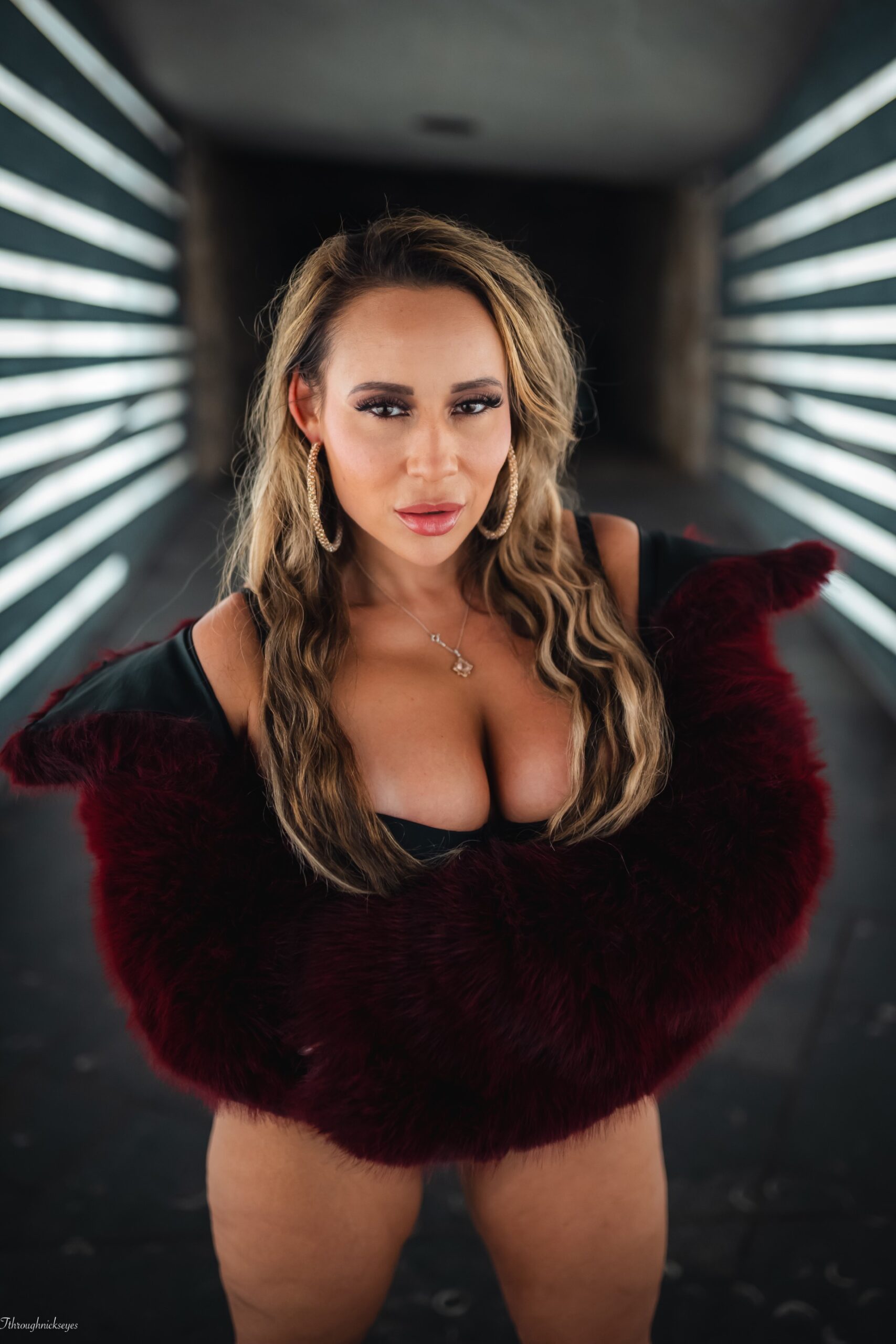 Curvaceous Latina Beauty Carmela Clutch to Appear at the X3 Expo in Los Angeles  Friday, January 16 and Saturday, January 17