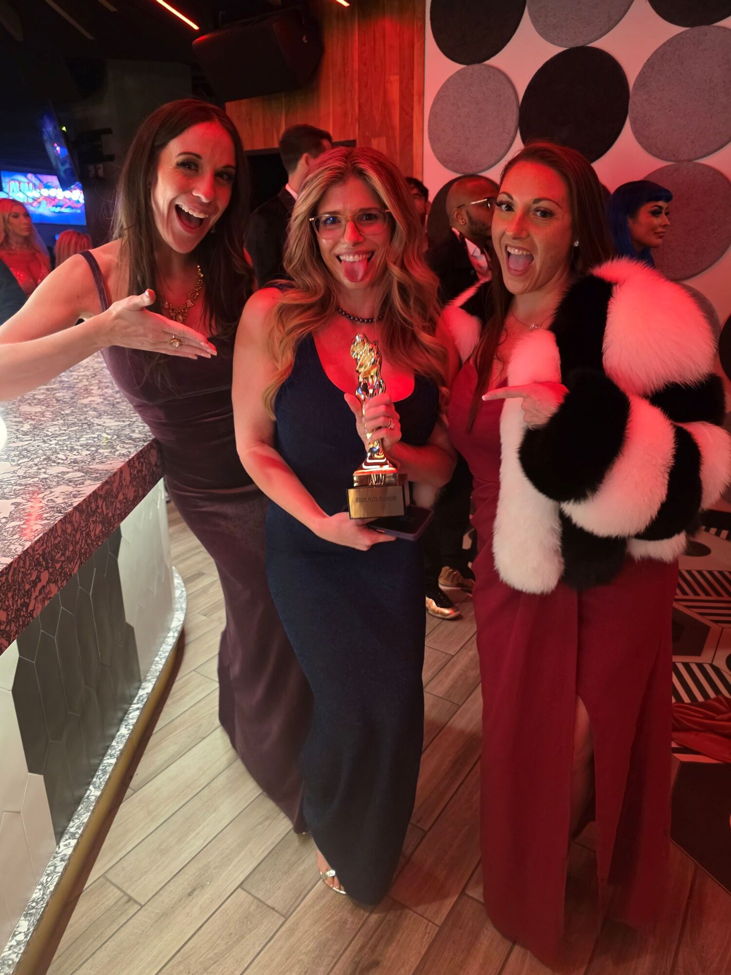 The Fans Have Spoken: Cory Chase Wins AVN Award for ‘Favorite MILF Star’