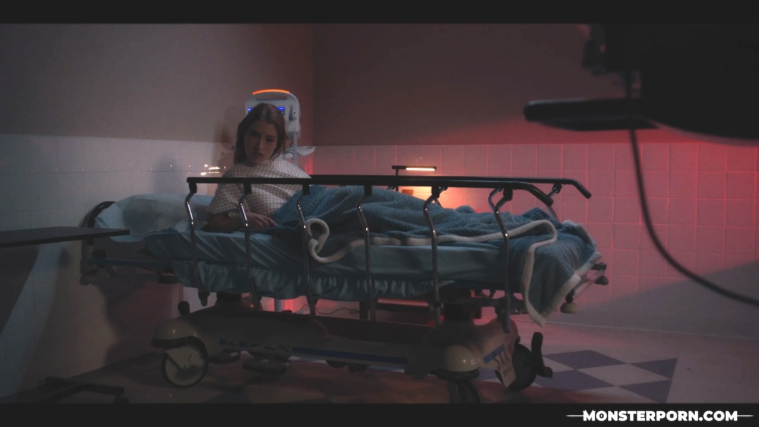 Octavia Red Feeds the Queen for HentaiedPRO