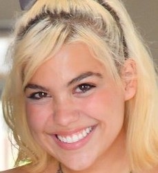 Girl of the Week – Lilith Grace