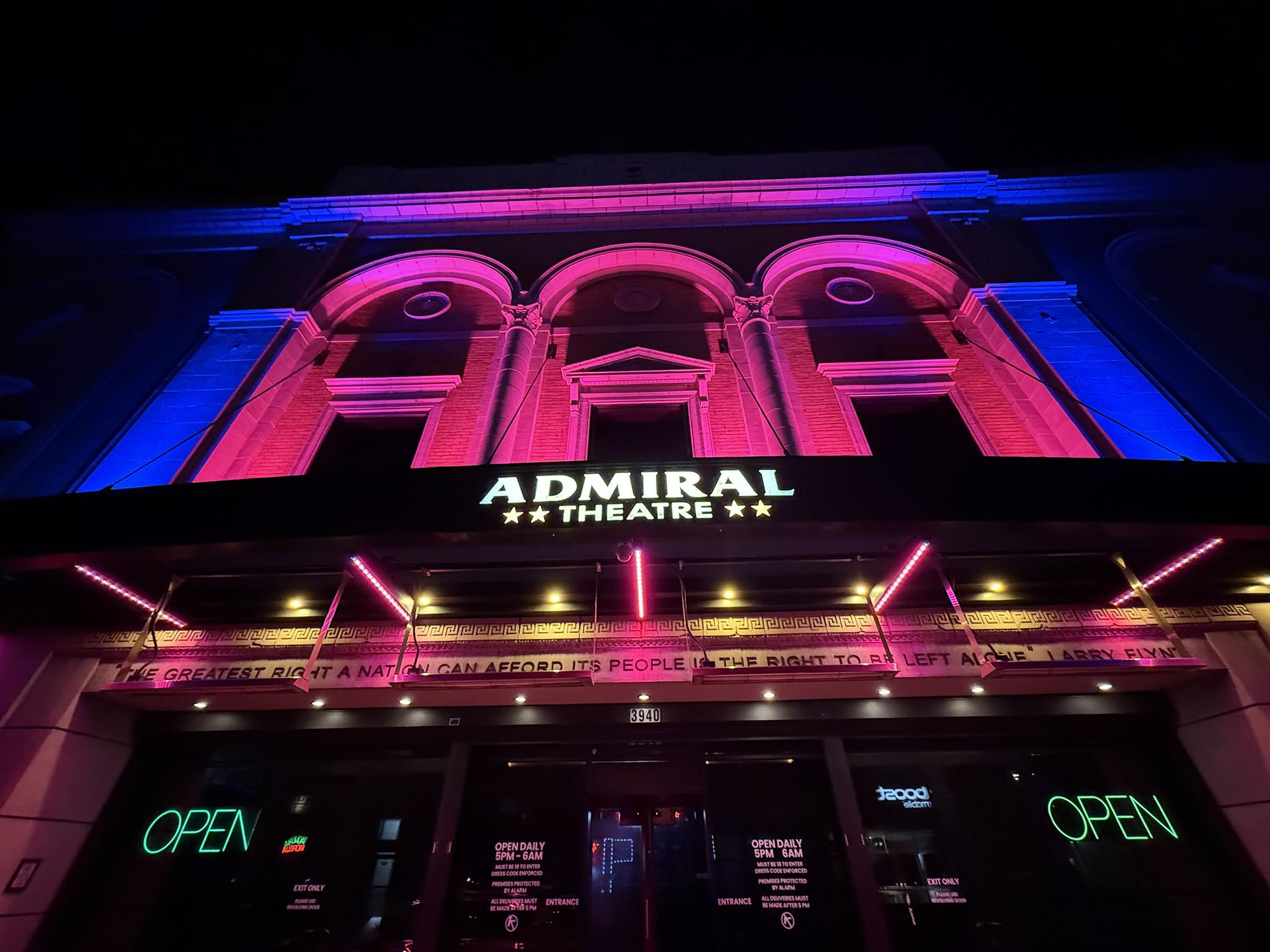The World-Famous Admiral Theatre Dominates Exxxotica Chicago with Viral Weekend
