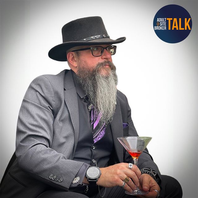 Tanguy De Courson of SpicyGigs is this week’s guest on Adult Site Broker Talk.